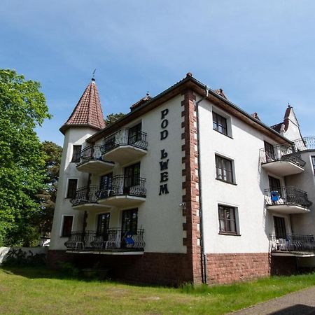 Pensjonat Pod Lwem Niechorze Exterior photo